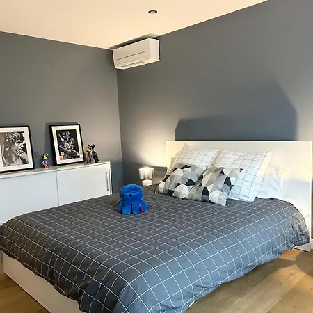 Superbe A Avec Piscine Dans Un Quartier Calme Villa